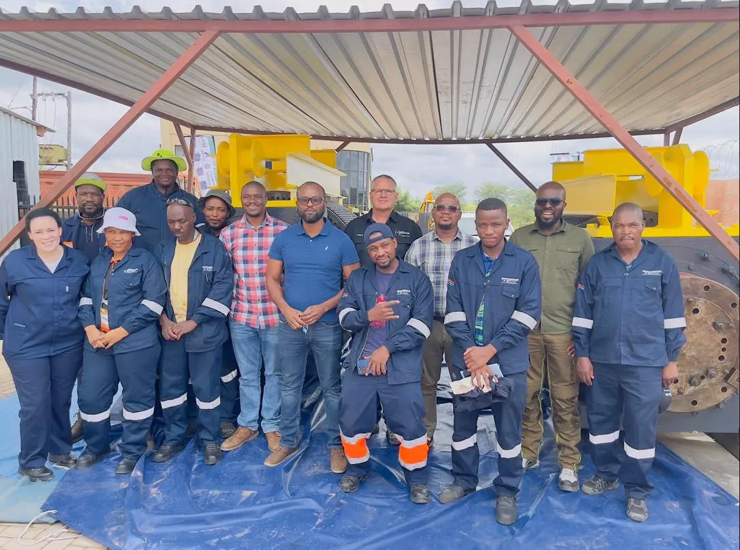 REFURBISHMENT OF HIGH-PRESSURE GRINDING ROLLS COMPLETED LOCALLY